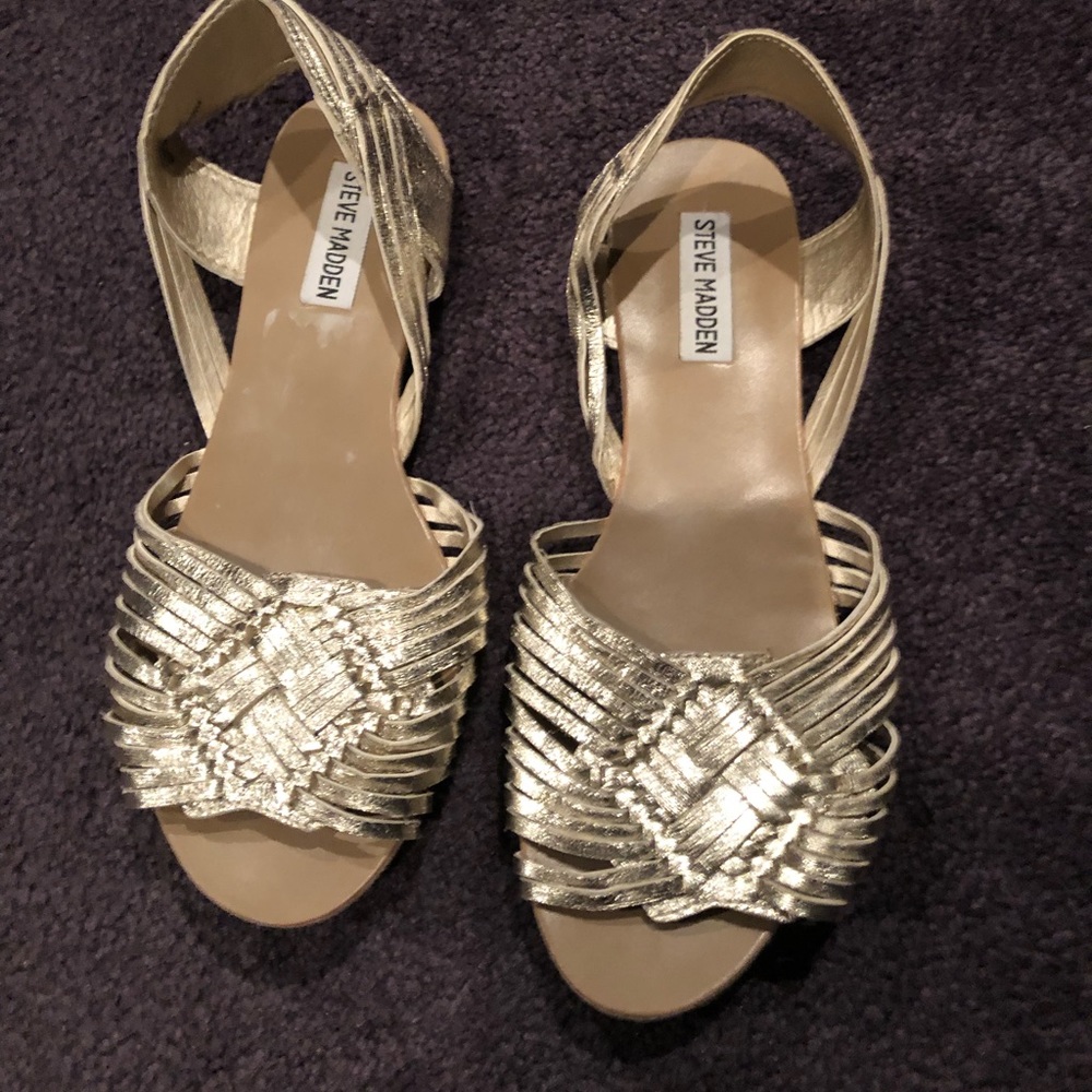 Steve Madden gold hurache sandals 7.5